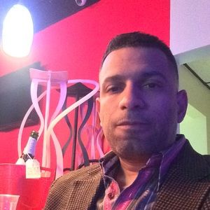 Meet your Posher, Aris